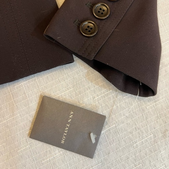 NWT ANN TAYLOR Women’s Button Blazer, Size 6 Petite. - Picture 4 of 5